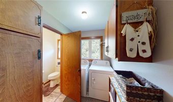 23096 Bluegrass Rd, Albert Lea, MN 56007