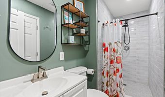 6837 TOM THUMB Dr, Jacksonville, FL 32210