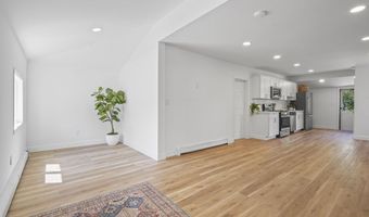 310 East Rd, Belford, NJ 07718