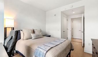 100 Lovejoy Wharf 3G, Boston, MA 02205