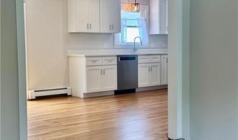 5 Susan Cir, Johnston, RI 02919