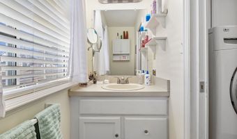 9976 N OAK Rd W, Cedar Hills, UT 84062