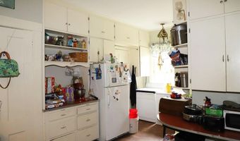 27 Westminster Ter, Rockingham, VT 05101