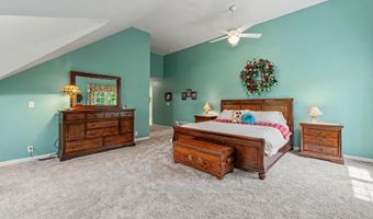 14 Karolina Ln, Bedford, NH 03110