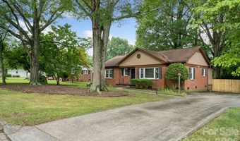1818 Woodland Dr, Charlotte, NC 28205