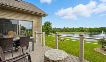 430 Carlyle Dr, North Liberty, IA 52317
