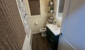 162 W 9TH St 1, Bayonne, NJ 07002