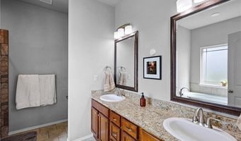 1015 E Church St, Altus, AR 72821