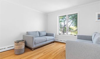 331 Third Beach Rd, Middletown, RI 02842