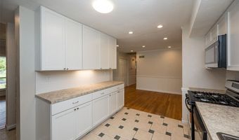 119 Smith Dr, Ballwin, MO 63011
