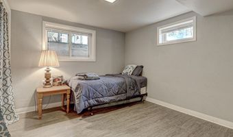 1631 N RACINE St, Appleton, WI 54911