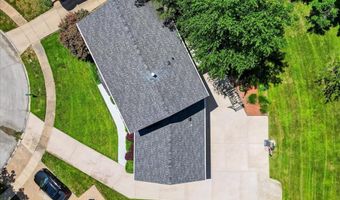 291 Oak Path Ct, Ballwin, MO 63011