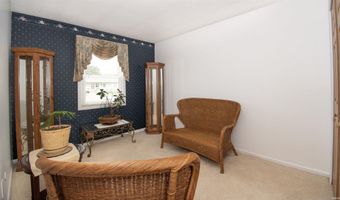 215 Penrose Dr, Kendallville, IN 46755