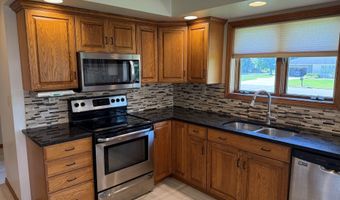 1002 THOMAS St, Antigo, WI 54409