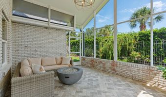 1669 LINKSIDE Ct N, Atlantic Beach, FL 32233