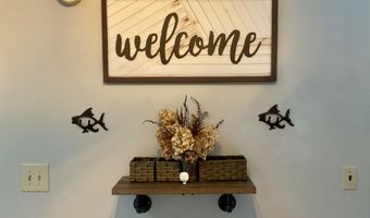 10 Aegis Dr, Bath, ME 04530