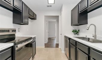 302 Cherokee Trl, Alvarado, TX 76009