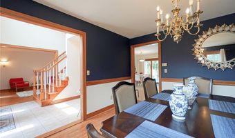23 Forrester Ct, Amherst, NY 14228
