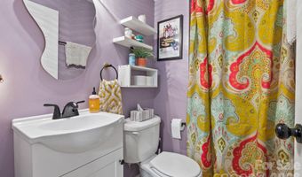 16 Chipping Green Dr, Arden, NC 28704