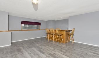 307 Cypress Ct, Andover, KS 67002