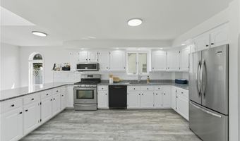 136 Frankfort St, Cranston, RI 02910