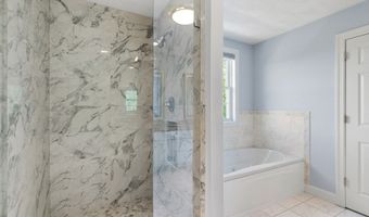10 Yankee Way, Beverly, MA 01915