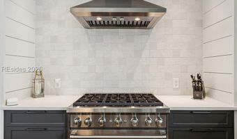 752 Old Moreland Rd, Bluffton, SC 29910