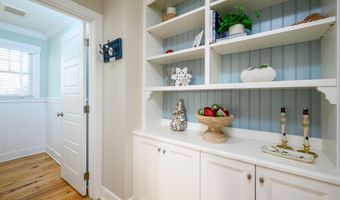 211 Stratford Ave, Beach Haven, NJ 08008