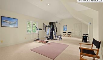 1158 Equestrian Dr, Banner Elk, NC 28604