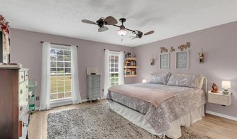 216 Whitfield Dr, Athens, AL 35613
