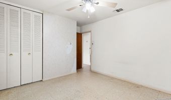 6592 Cooksey, Adkins, TX 78101