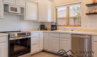 2307 Cougar Ave, Cody, WY 82414