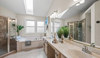 1661 Kensington Dr, Algonquin, IL 60102