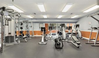 3308 WYNDHAM Cir 321, Alexandria, VA 22302
