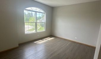 36 Burnette Dr, Antioch, IL 60002