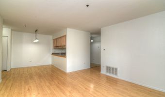881 N Swift Rd 105, Addison, IL 60101