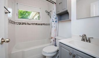 6630 CORNELL Dr, Alexandria, VA 22307