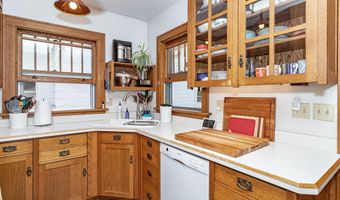 920 Clark Ave, Ames, IA 50010