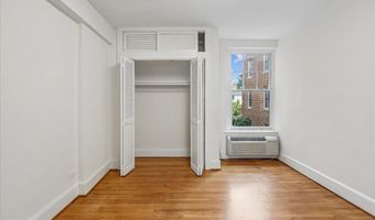 2410 20TH St NW 208, Washington, DC 20009
