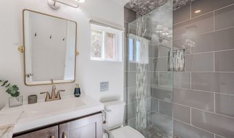 2724 W COLT Rd, Chandler, AZ 85224