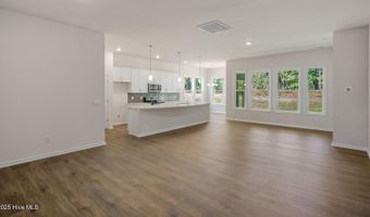 415 Thistle Meadow Ln, Aberdeen, NC 28315
