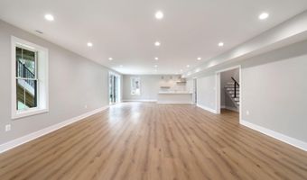 8525 RALEIGH Ave, Annandale, VA 22003