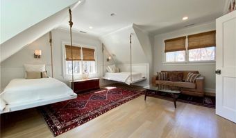 7 Whaling Rd, Darien, CT 06820