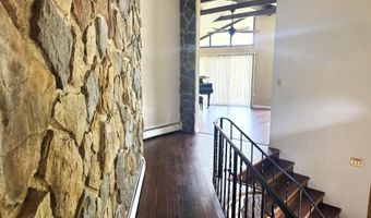 826 EASTVIEW Dr, Antigo, WI 54409