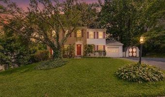 9103 BRAMBLE Pl, Annandale, VA 22003