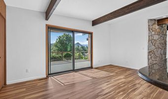 738 Fairway Ct, Ashland, OR 97520