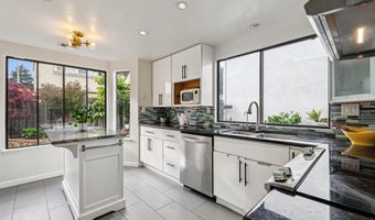 1129 Clarke Ln, Alameda, CA 94502