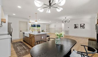 207 Oakmont Dr, Boiling Springs, SC 29316