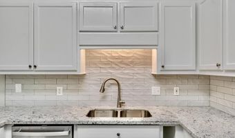 301 White Oak Dr, Brandon, MS 39047