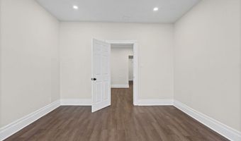 31 Bertha St, Albany, NY 12209